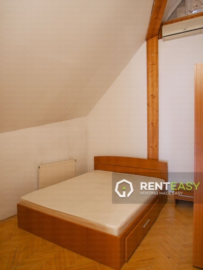 Penthouse cu 3 Camere de Inchiriat in Centru - Rapa Galbena