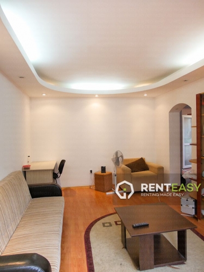 Apartament cu 3 Camere pentru Inchiriat in Centru - Moldova Mall