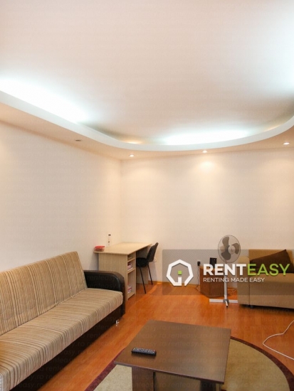 Apartament cu 3 Camere pentru Inchiriat in Centru - Moldova Mall