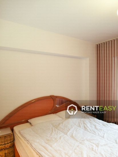 Apartament cu 3 Camere pentru Inchiriat in Centru - Moldova Mall