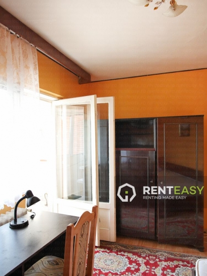 Apartament cu 3 Camere de Inchiriat in Centru pe Independentei