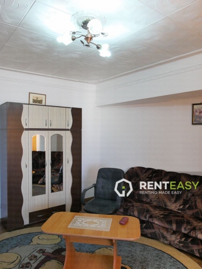 Apartament cu 3 Camere de Inchiriat in Centru - A.Panu