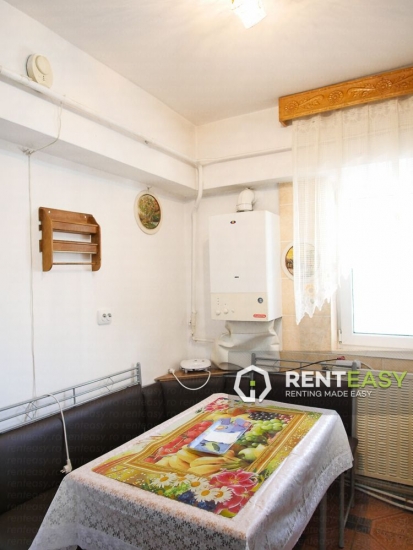 Apartament cu 3 Camere de Inchiriat in Centru - A.Panu