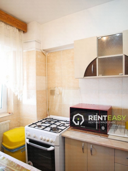 Apartament cu 3 Camere de Inchiriat in Centru - A.Panu