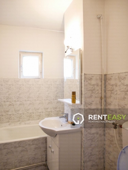 Apartament cu 3 Camere de Inchiriat in Podul de Fier - Tribunal