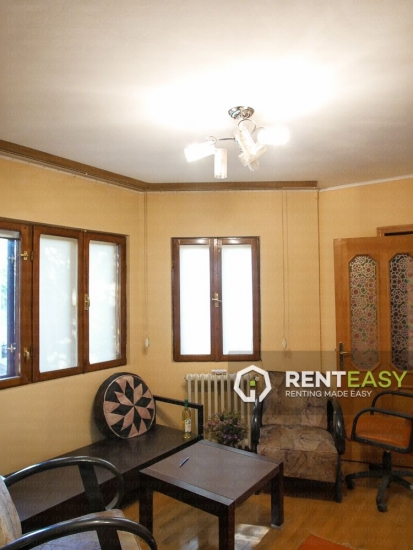 Apartament cu 4 Camere la Casa in Spatele Mitropoliei