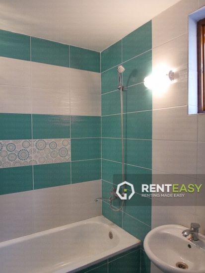 Apartament cu 4 Camere la Casa in Spatele Mitropoliei