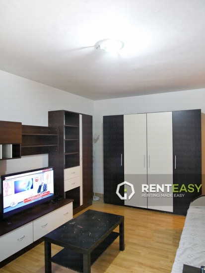 Apartament o camera de inchiriat in Podu de Fier