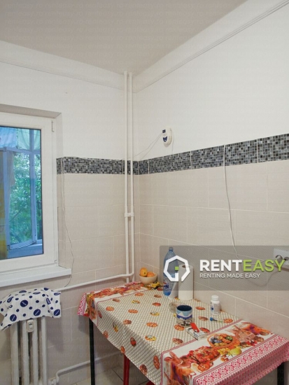 Apartament decomandat cu 2 Camere de Inchiriat in Podul de Fier