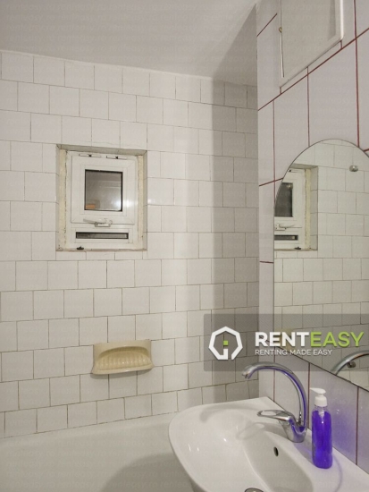 Apartament decomandat cu 2 Camere de Inchiriat in Podul de Fier