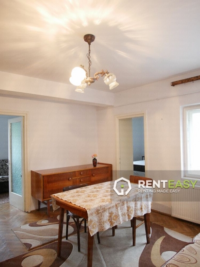 Apartament cu 3 Camere de Inchiriat in zona Centru - Arcu
