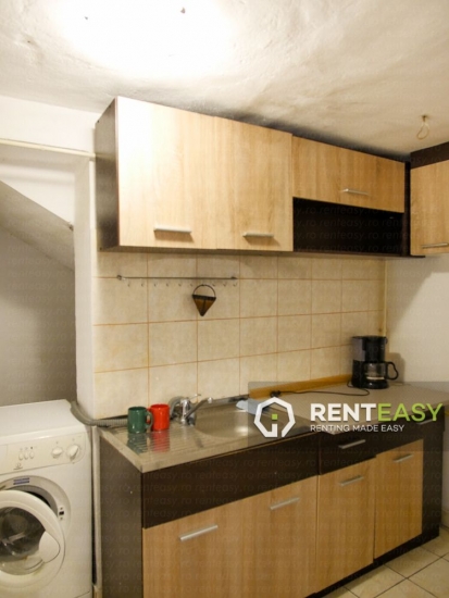 Apartament cu 2 Camere de Inchiriat in zona Sararie