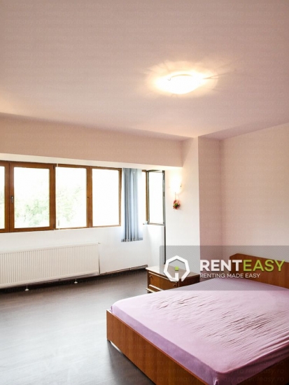 Apartament cu 3 Camere pentru Inchiriat in Copou - Time Out