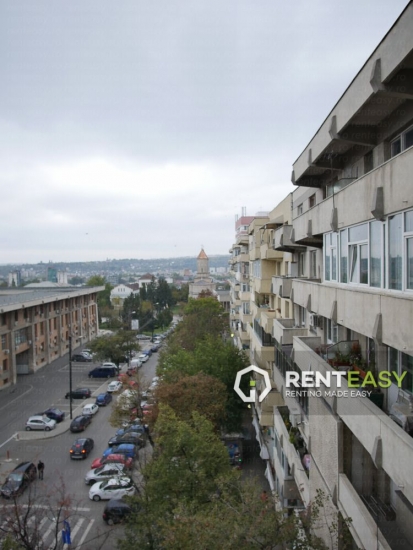 Apartament cu 2 Camere de Inchiriat in Centru langa Moldova Mall