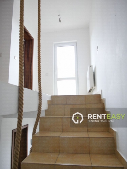 Apartament cu 4 Camere in Duplex situat in CUG - Valea Adanca