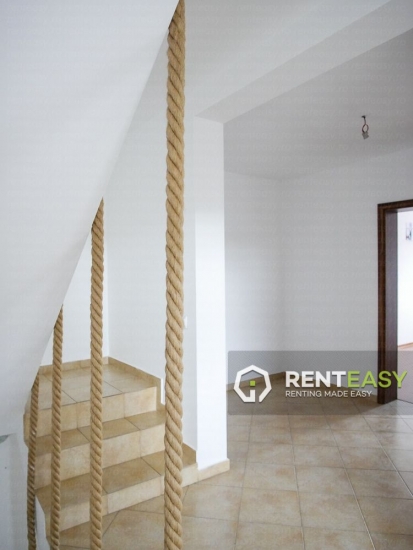 Apartament cu 4 Camere in Duplex situat in CUG - Valea Adanca