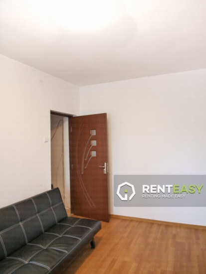 Apartament cu 3 Camere in Podul de Piatra de Inchiriat