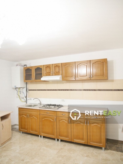 Apartament cu 2 Camere de Inchiriat la Casa in Bucsinescu