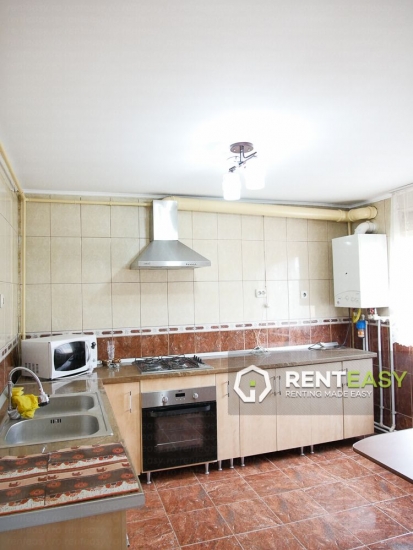 Apartament pe Doua Nivele de Inchiriat in Centru - Palas