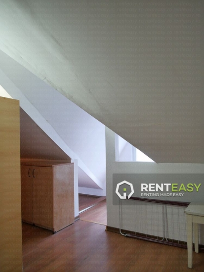 Apartament pe Doua Nivele de Inchiriat in Centru - Palas