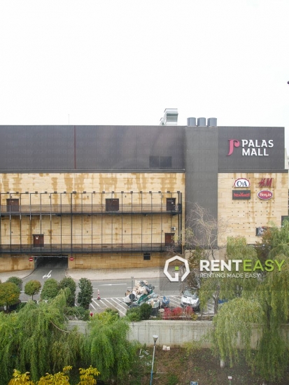 Apartament pe Doua Nivele de Inchiriat in Centru - Palas