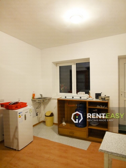 Apartament la Casa cu 2 Camere de Inchiriat in zona Sararie