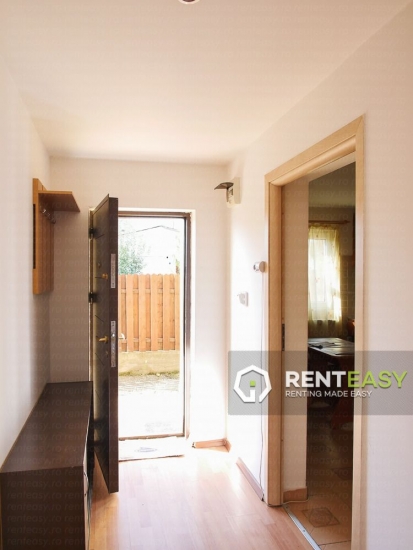 Casa cu patru camere de inchiriat in Tatarasi
