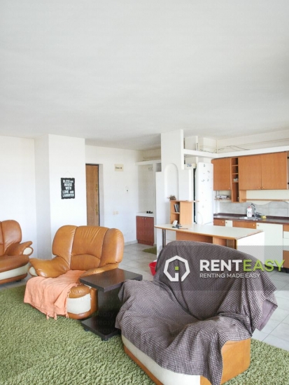 Apartament cu 3 Camere in zona Arcu - Pasaj pentru Inchiriat