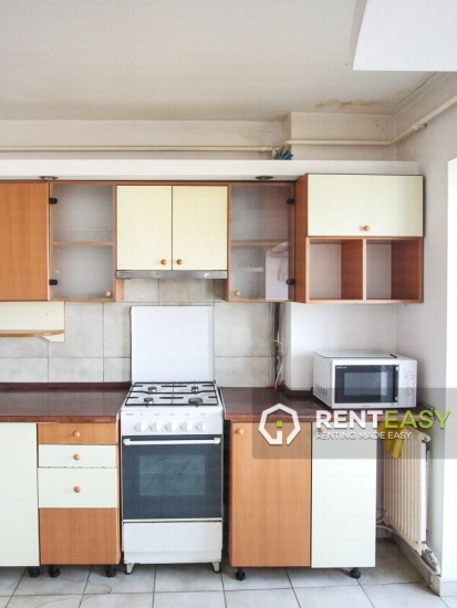 Apartament cu 3 Camere in zona Arcu - Pasaj pentru Inchiriat