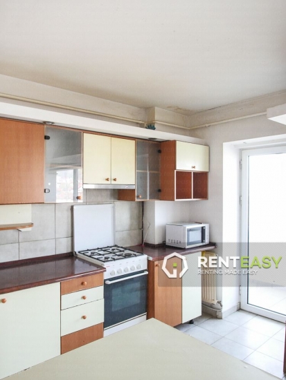 Apartament cu 3 Camere in zona Arcu - Pasaj pentru Inchiriat