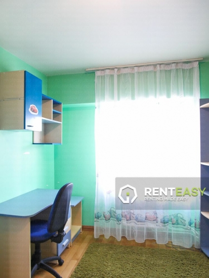 Apartament cu 3 Camere in zona Arcu - Pasaj pentru Inchiriat