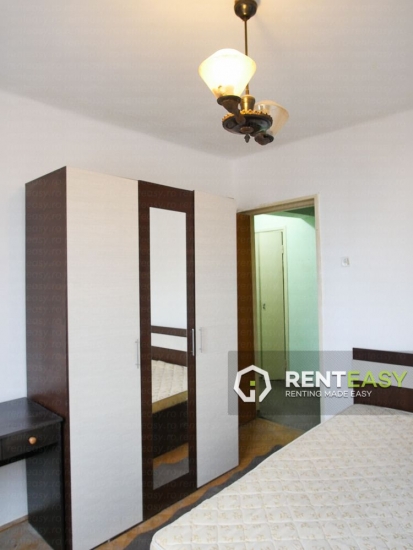Apartament cu 3 Camere pentru Inchiriat pe Independentei langa UMF