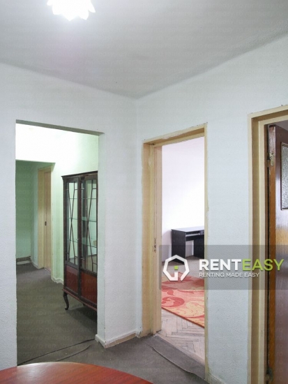 Apartament cu 3 Camere pentru Inchiriat pe Independentei langa UMF