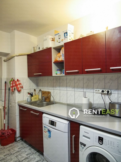 Apartament cu 3 Camere pentru Inchiriat in Pacurari