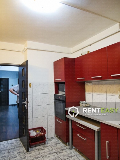 Apartament cu 3 Camere pentru Inchiriat in Pacurari