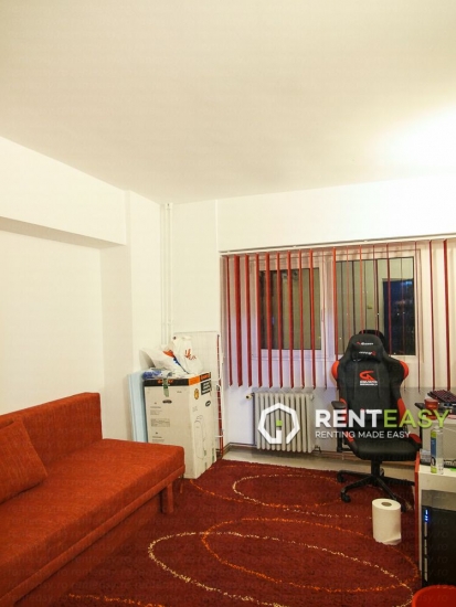 Apartament cu 3 Camere pentru Inchiriat in Pacurari