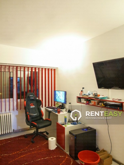 Apartament cu 3 Camere pentru Inchiriat in Pacurari