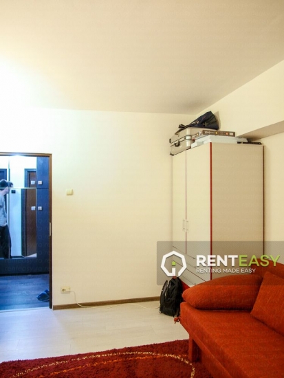 Apartament cu 3 Camere pentru Inchiriat in Pacurari